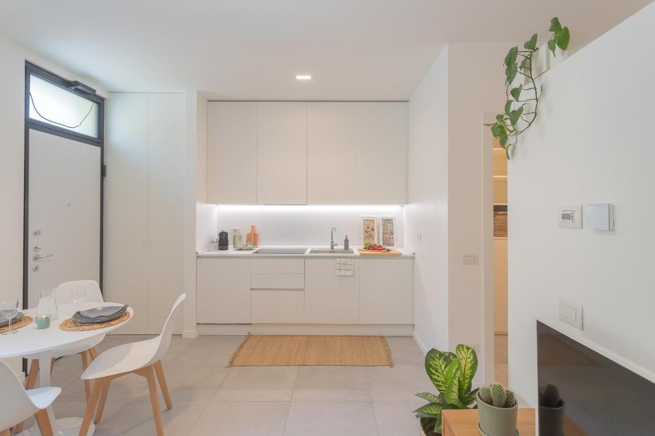 Ginepro & Salvia Apartments In Como By Rent All Como Zewnętrze zdjęcie
