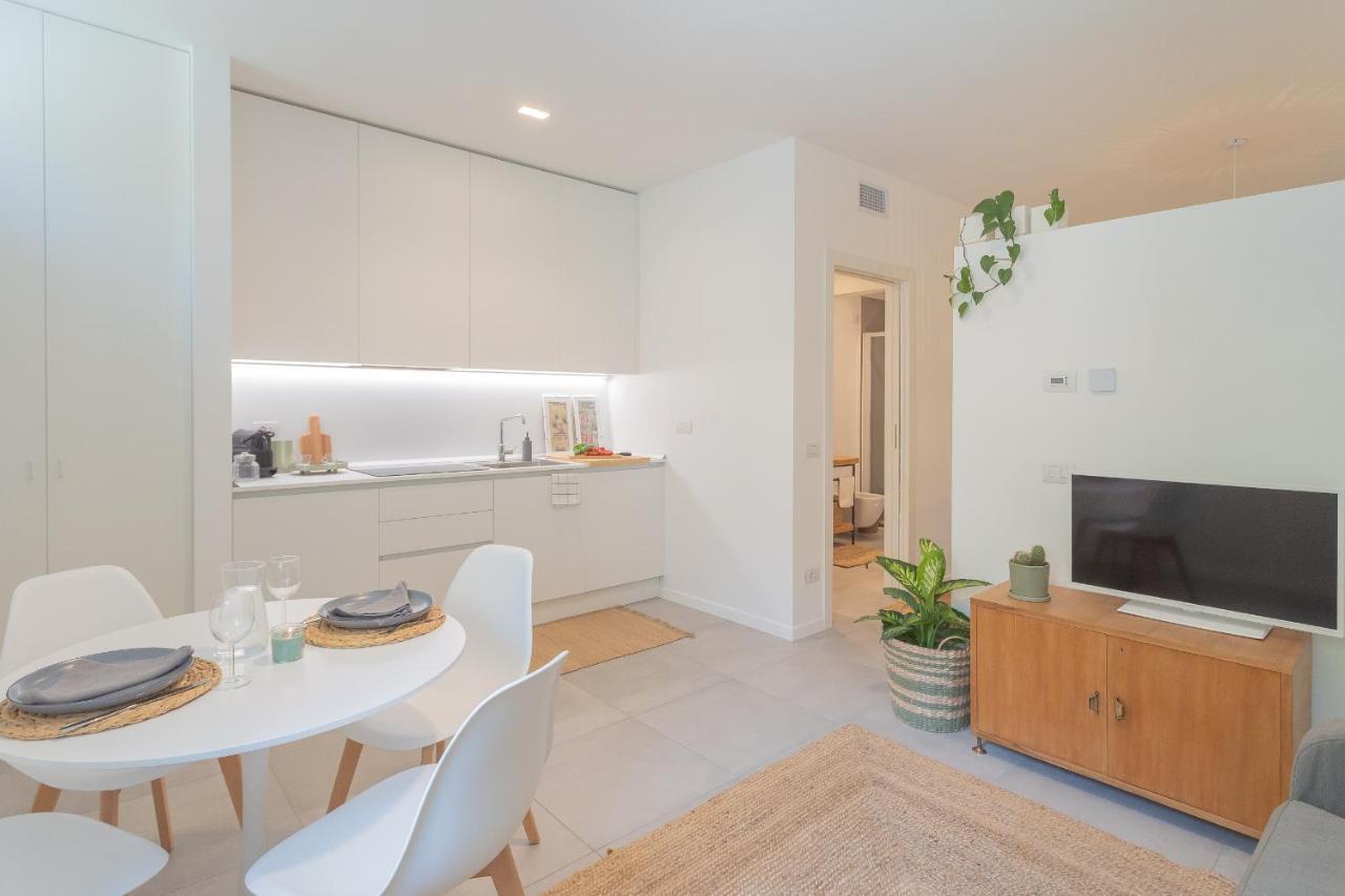 Ginepro & Salvia Apartments In Como By Rent All Como Zewnętrze zdjęcie