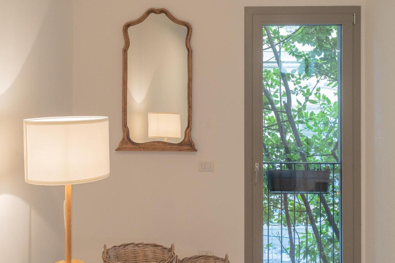 Ginepro & Salvia Apartments In Como By Rent All Como Zewnętrze zdjęcie
