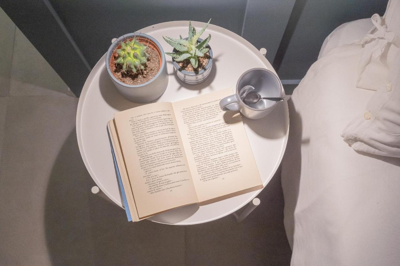 Ginepro & Salvia Apartments In Como By Rent All Como Zewnętrze zdjęcie